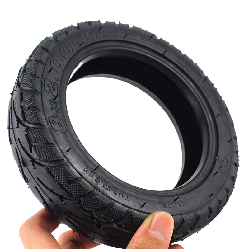 إطار عجلة بدون أنبوب داخلي 8x2 - مراجعة Scooter Tire وسعره